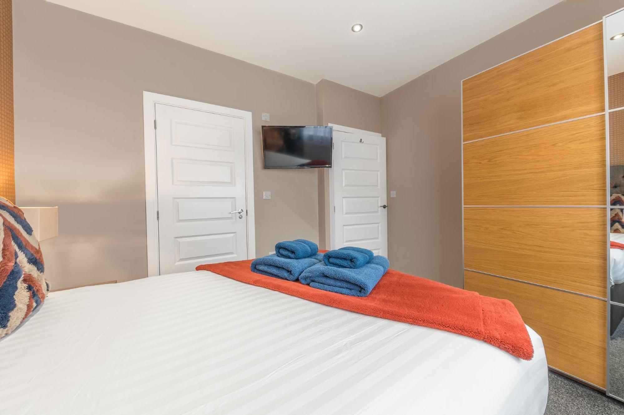 Abbey Apartments Modern Aparthotel For Tourists & Professionals 巴罗弗内斯 外观 照片